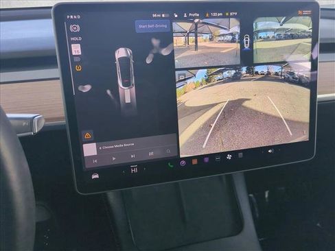 Used 2025 Tesla Model Y Long Range image 14