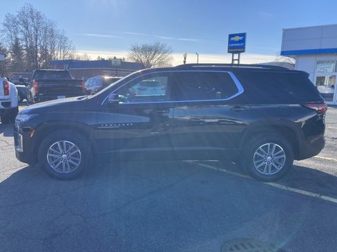 Used 2023 Chevrolet Traverse LT image 4