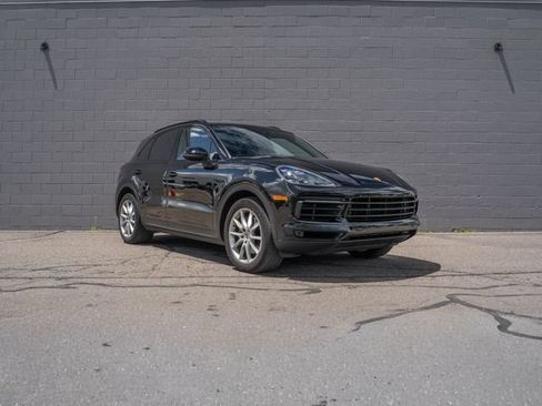 Certified 2021 Porsche Cayenne E-Hybrid AWD/4WD image 9