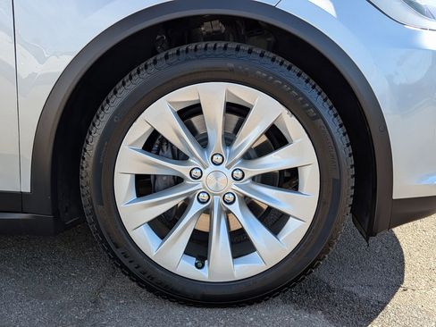 Used 2018 Tesla Model X P100D image 7