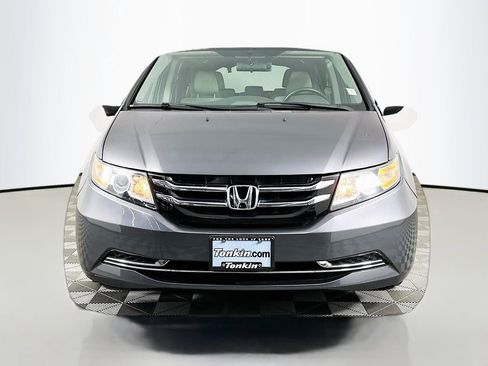 Used 2017 Honda Odyssey SE image 3