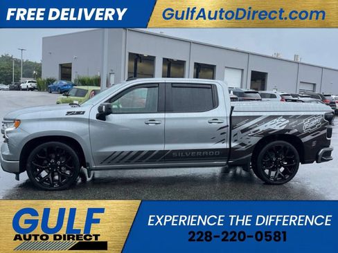 Used 2025 Chevrolet Silverado 1500 RST w/ Convenience Package II AWD/4WD image 4