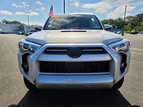 Used 2023 Toyota 4Runner TRD Off-Road Premium w/ Moonroof Package AWD/4WD image 2