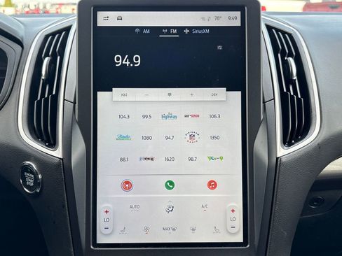 Used 2024 Ford Edge SEL image 24