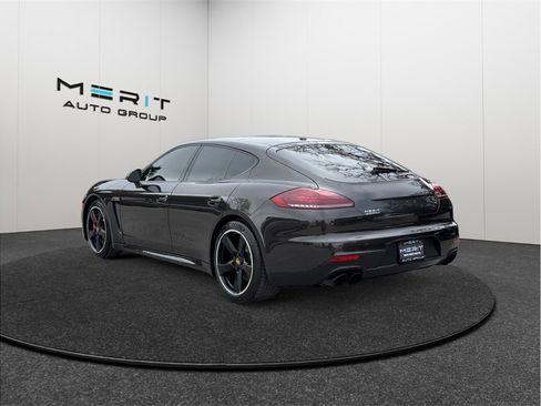 Used 2016 Porsche Panamera GTS image 7