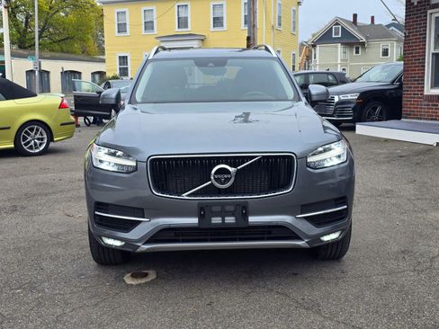 Used 2018 Volvo XC90 T5 Momentum w/ Convenience Package AWD/4WD image 2