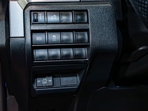 Used 2026 Toyota Tacoma SR5 image 18