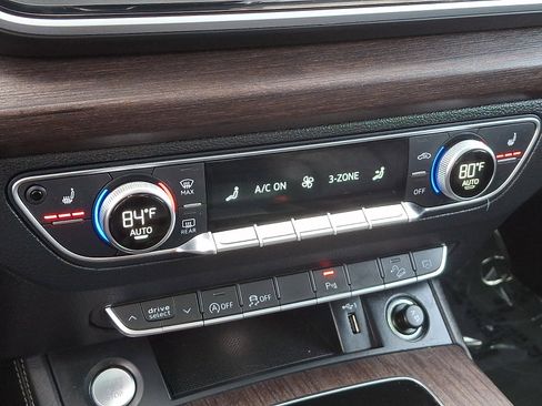 Used 2024 Audi Q5 2.0T Premium Plus w/ Premium Plus Package image 16