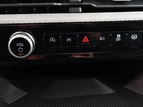 New 2026 Ford Explorer Active AWD/4WD image 30