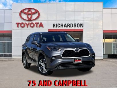 Used 2023 Toyota Highlander XLE