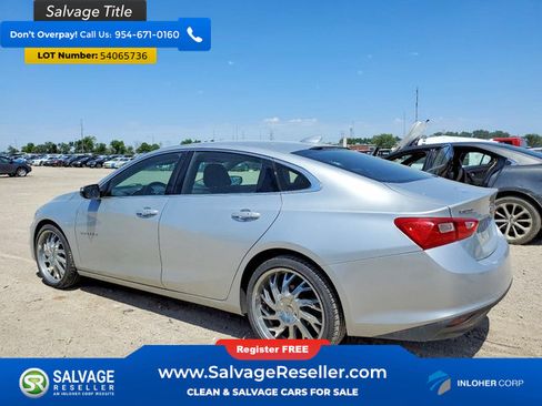 Used 2017 Chevrolet Malibu LT FWD image 3