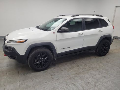 Used 2016 Jeep Cherokee Trailhawk w/ Comfort/Convenience Group image 2