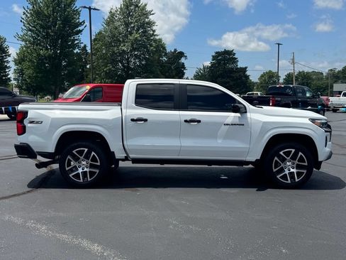 Used 2023 Chevrolet Colorado Z71 w/ Z71 Convenience Package 2 AWD/4WD image 21