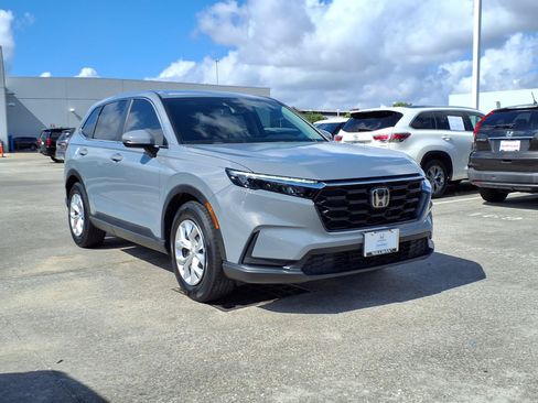 Used 2024 Honda CR-V LX image 2