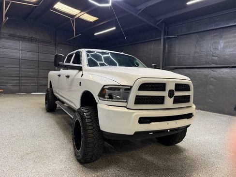 Used 2017 RAM 2500 Tradesman w/ Chrome Appearance Group AWD/4WD image 23