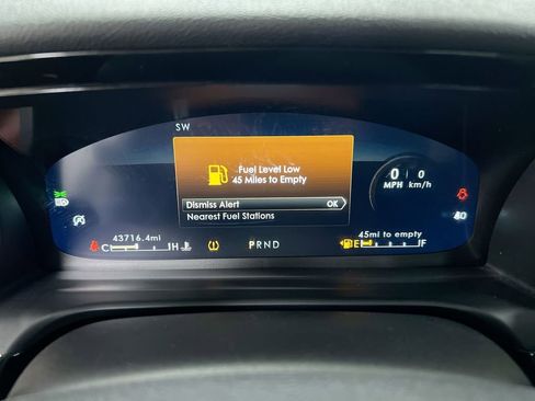 Used 2022 Lincoln Aviator Reserve w/ Equipment Group 201A image 12