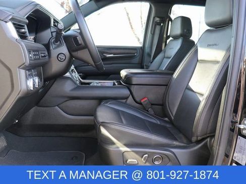 Used 2024 GMC Yukon XL Denali image 19