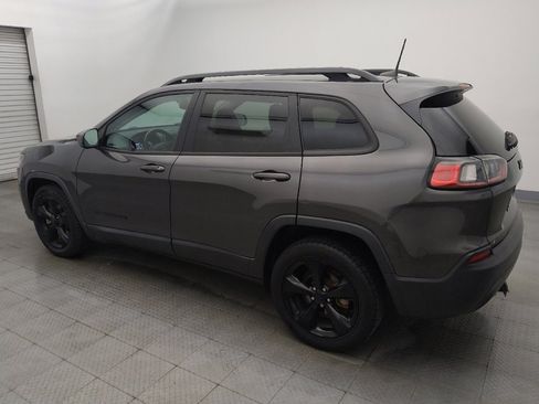 Used 2020 Jeep Cherokee Latitude Plus FWD image 3