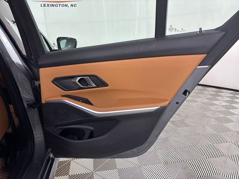 Used 2024 BMW 330i 330i w/ Convenience Package image 24