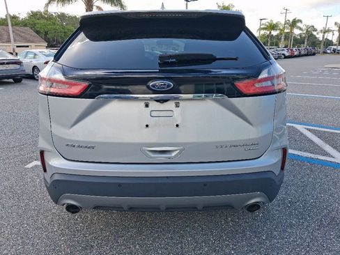 Used 2019 Ford Edge Titanium FWD image 6