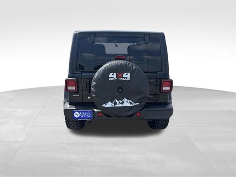 Used 2020 Jeep Wrangler Unlimited Sahara AWD/4WD image 5