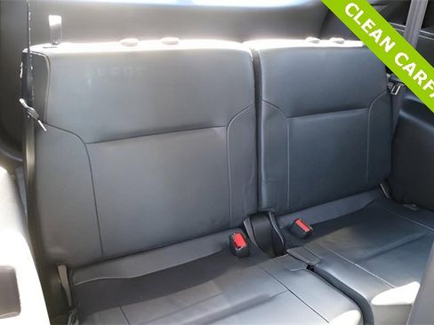 Used 2024 Mitsubishi Outlander SE image 18