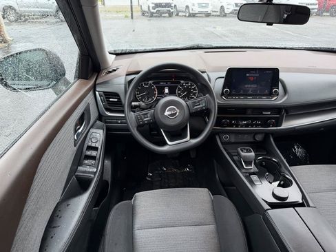Used 2023 Nissan Rogue SV AWD/4WD image 15