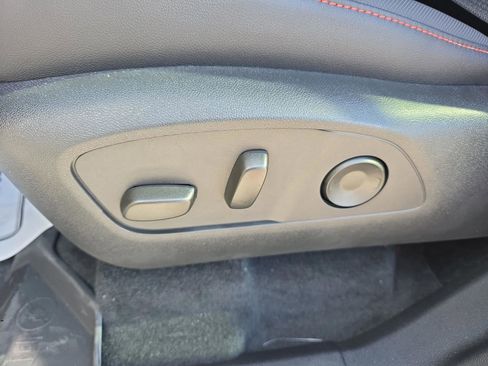 New 2026 Chevrolet Traverse Z71 w/ Driver Confidence Package image 27