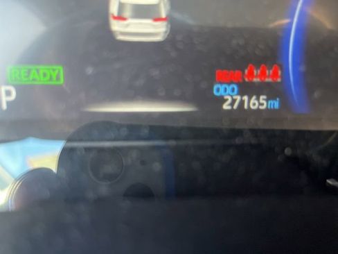 Used 2025 Toyota RAV4 LE AWD/4WD image 14
