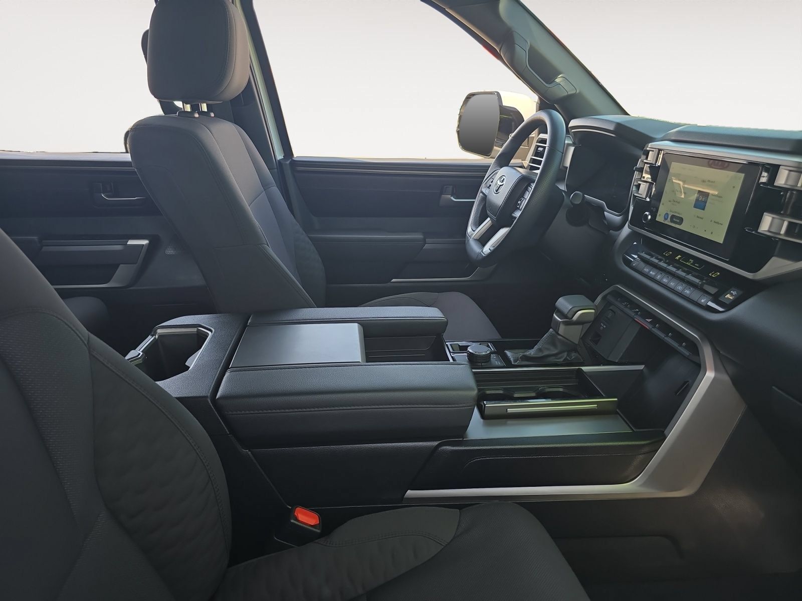 Certified 2025 Toyota Sequoia SR5 AWD/4WD image 15