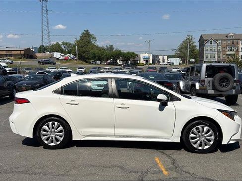 Used 2021 Toyota Corolla LE FWD image 13