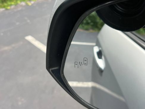 Used 2025 Toyota RAV4 LE AWD/4WD image 26