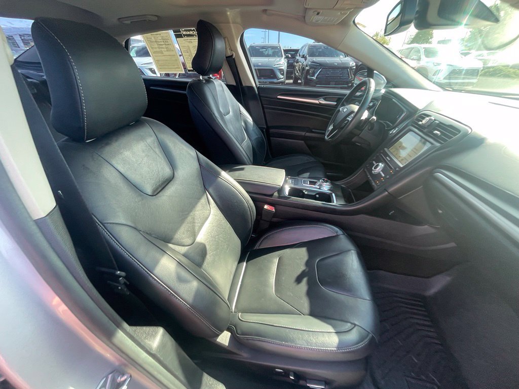 Used 2017 Ford Fusion Titanium AWD/4WD image 26