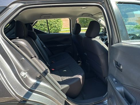 Used 2021 Nissan Kicks S FWD image 23