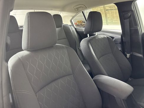 Used 2025 Toyota Corolla LE w/ Convenience Package image 25