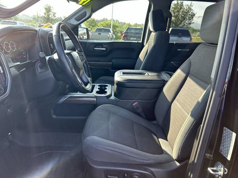 Used 2019 Chevrolet Silverado 1500 LT Trail Boss AWD/4WD image 22