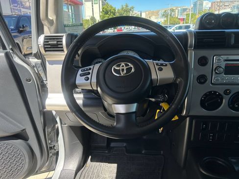 Used 2013 Toyota FJ Cruiser 4WD w/ Trail Teams Special Edition image 13