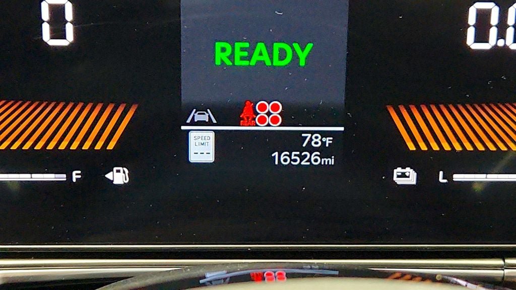 Used 2025 Kia Sorento EX AWD/4WD image 34