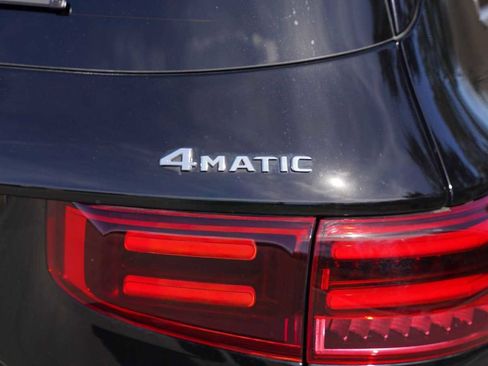 Used 2026 Mercedes-Benz GLB 250 4MATIC image 11