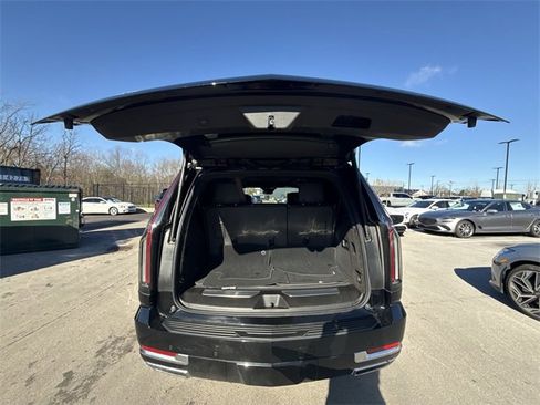 Used 2025 Cadillac Escalade Premium Luxury w/ Touring Package image 24