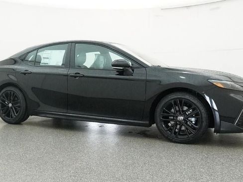 New 2026 Toyota Camry SE image 28