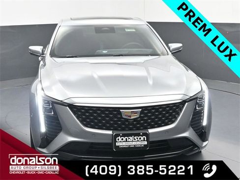Used 2025 Cadillac CT5 Premium Luxury image 3