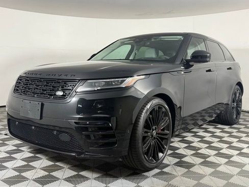 Used 2025 Land Rover Range Rover Velar Dynamic SE AWD/4WD image 2