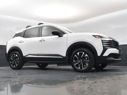 New 2026 Nissan Kicks SV w/ SV Premium Package image 35