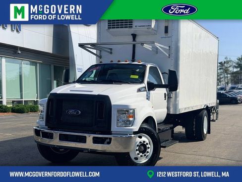 Used 2023 Ford F650 2WD Regular Cab Super Duty image 1