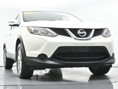 Used 2017 Nissan Rogue Sport SV FWD image 44
