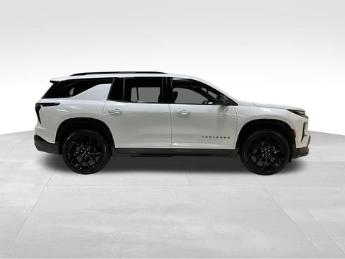 Used 2024 Chevrolet Traverse RS AWD/4WD image 3
