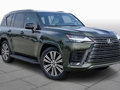 New 2026 Lexus LX 700h Luxury image 2