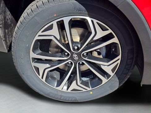 Used 2020 Hyundai Santa Fe Limited AWD/4WD image 19