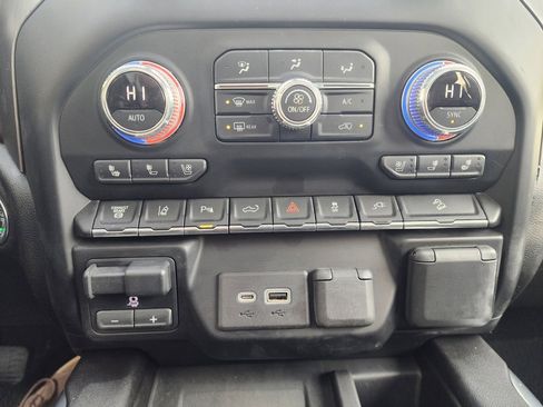 Used 2020 GMC Sierra 2500 Denali w/ Denali Ultimate Package image 46